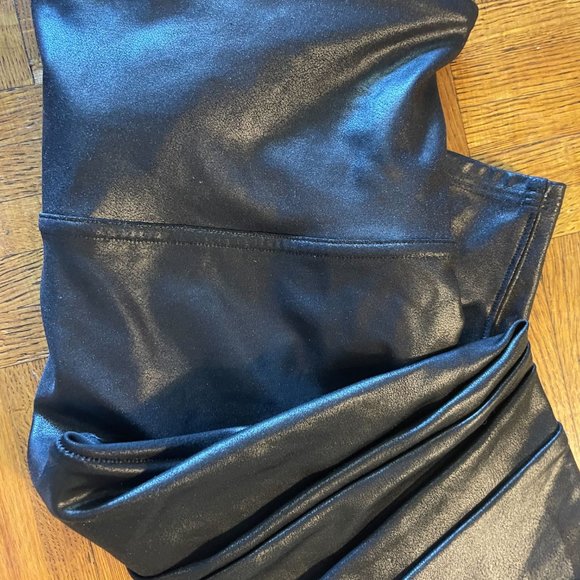 SPANX Leather Look Leggings Size Large - Picture 3 of 4